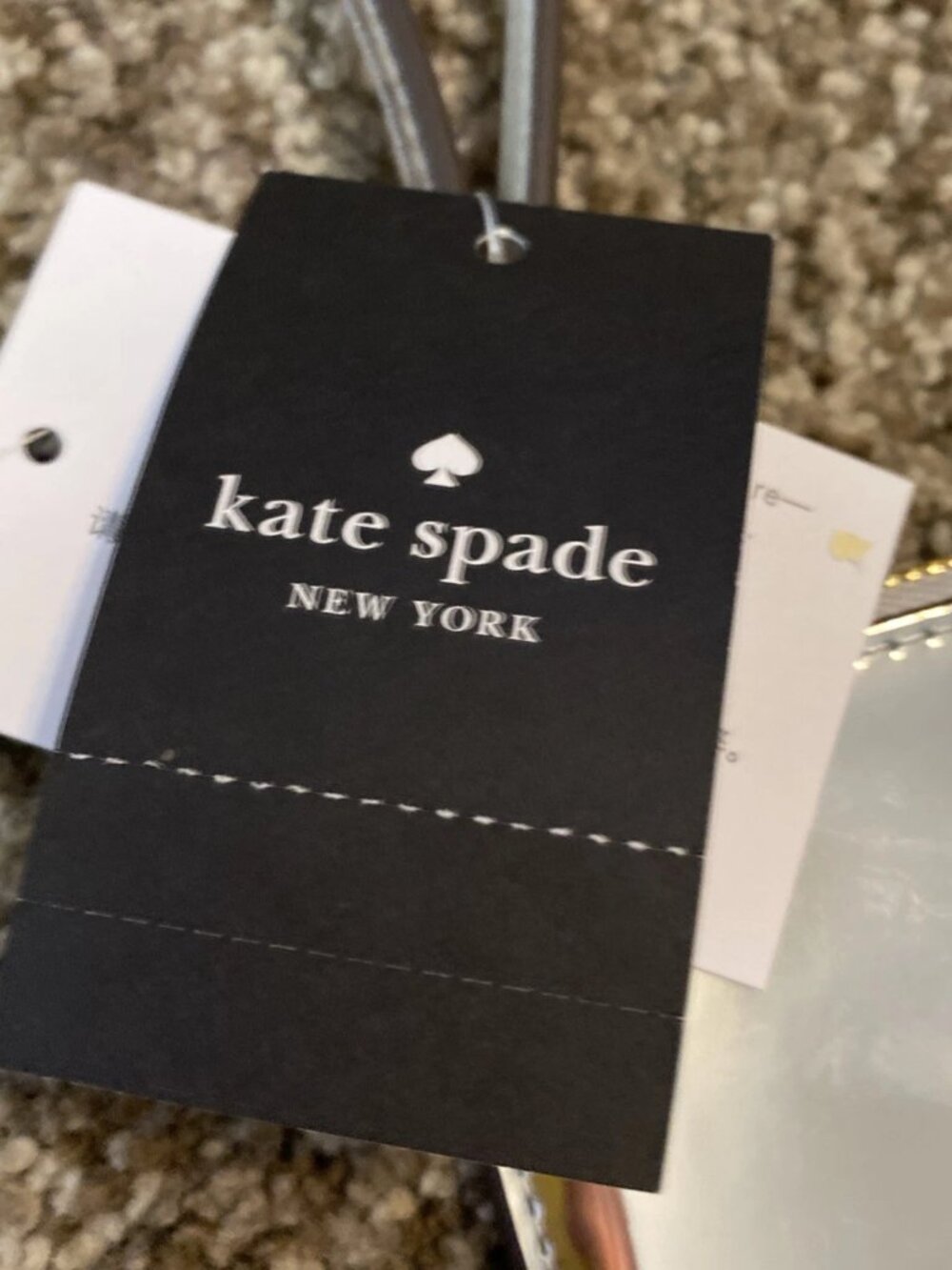 KATE SPADE * LUCY MIRROR METALLILC ZIP WRISTLET * 8" X 5" * SILVER * NWT - Picture 4 of 5